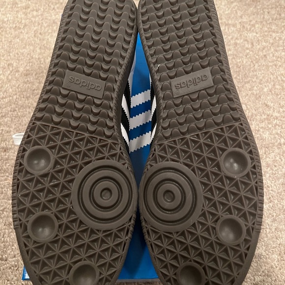 Adidas - Picture 2 of 4